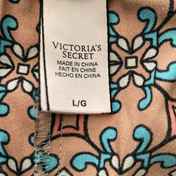 Victoria secret bottoms size L - Picture 6 of 8